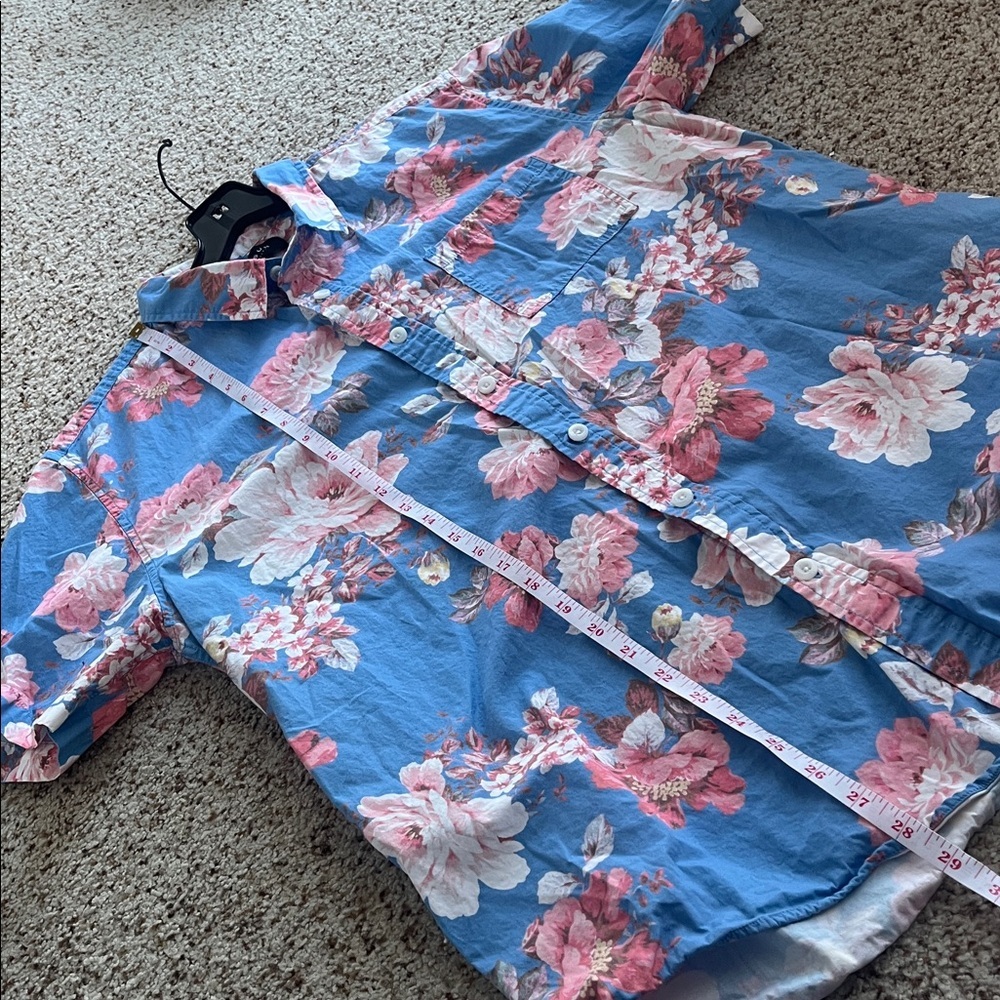 PacSun Blue and Pink Floral Men's Shirt - Picture 8 of 8